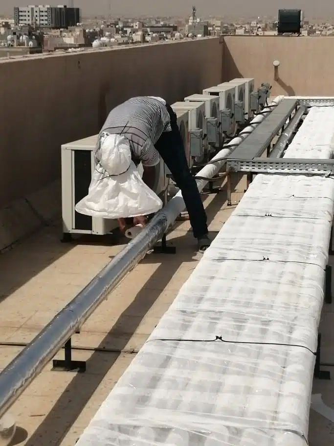 عزل مواسير المياه الساخنة